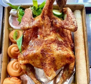 Gà + Bánh bao + Cơm lam